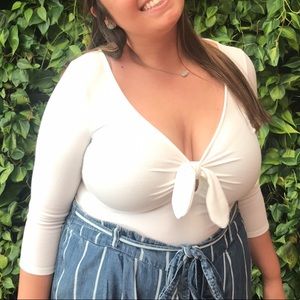 F21 White Front Tie Crop Top